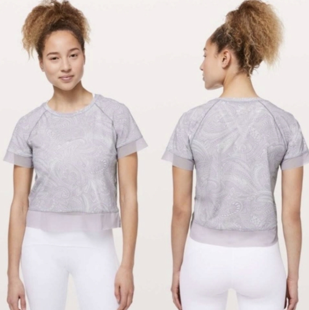 Lululemon Gray Paisley Stripe in Stride Short Sleeve Crop Top - Picture 2 of 6